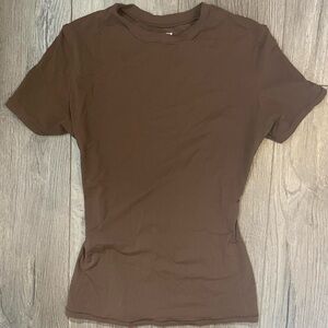SKIMS Brown Fitted Short Sleeve Tee